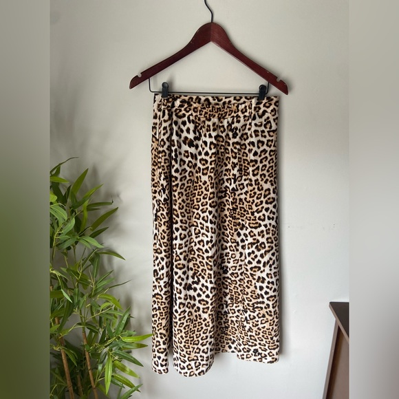 Leopard print skirt - Picture 2 of 3